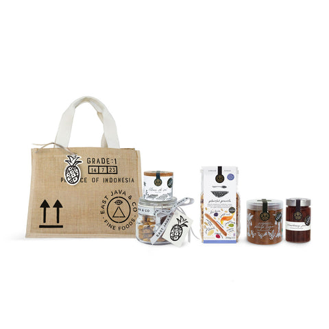 Great Taste Selection Tote Hamper